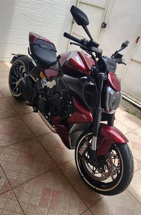 DUCATI DIAVEL V4 